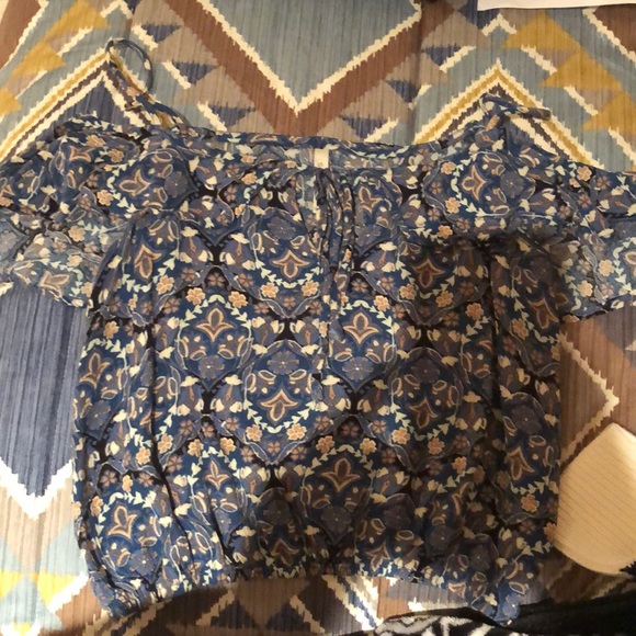 Summer tank top. Off the shoulders - Picture 1 of 2